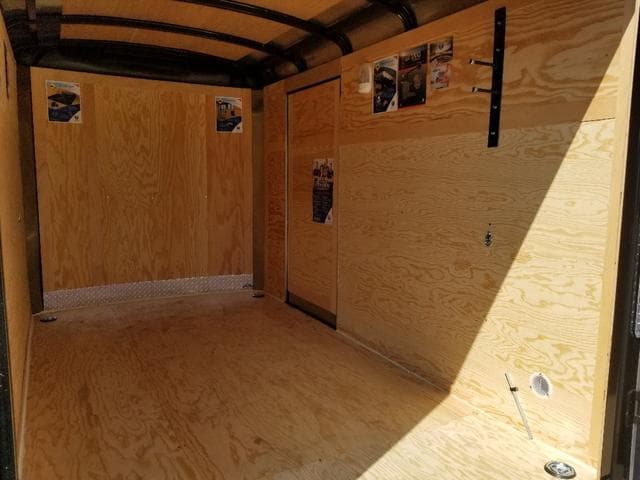 6 X 10 Interstate LoadRunner Enclosed Cargo Trailer - photo 8