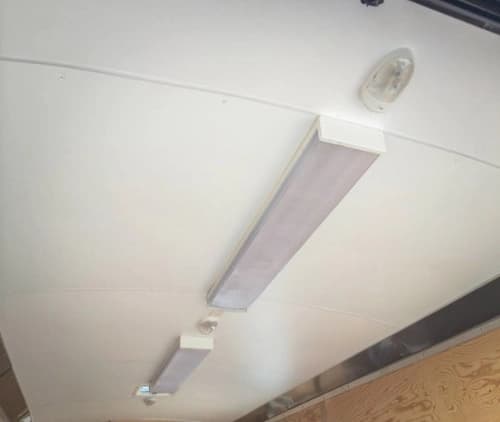 4' Fluorescent Lights